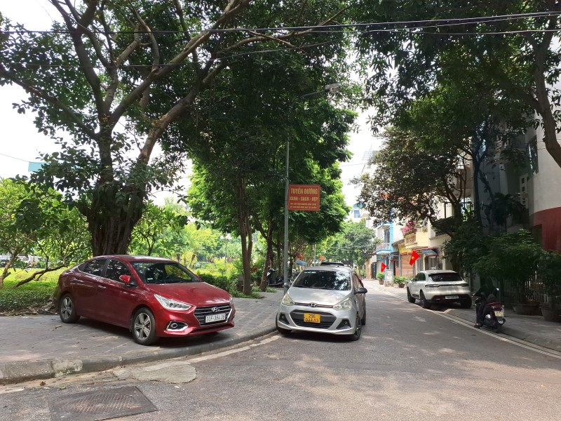 Bán nhà Cổ Linh,Long Biên 5 tầng,80m,mt4.3m vỉa hề,oto tránh nhỉnh 24 tỷ - Ảnh chính